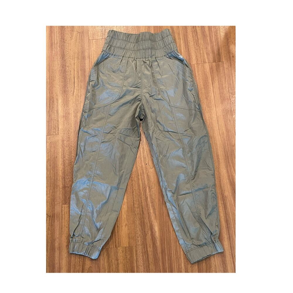 FP Movement Women's Green Jogger Pants Elastic Waist Regular Solid Medium